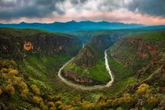 barzan-gorge-4k-kurdistan-canyon-river-bend