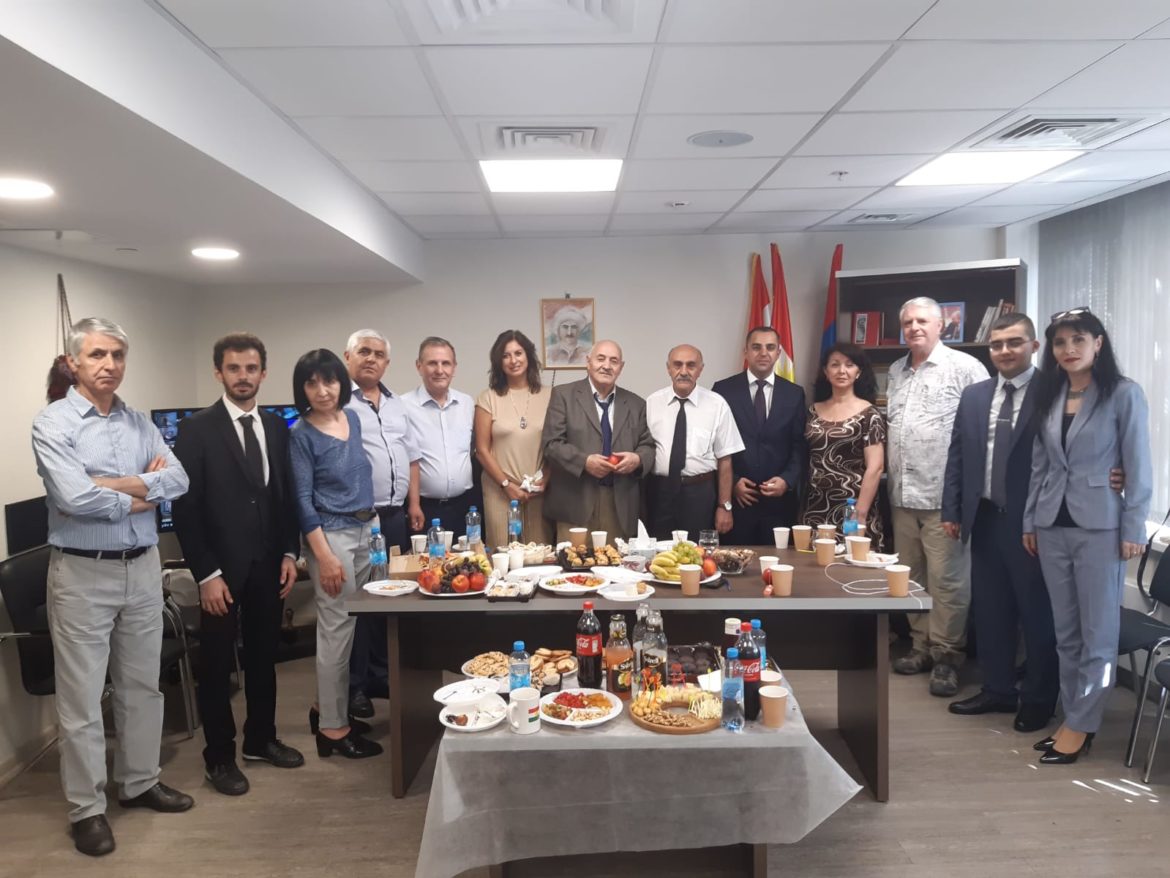 В ППРК в РФ провели круглый стол, посвящённый 75-ой годовщине основания ДПК и Дню рождения курдского национального лидера Масуда Барзани