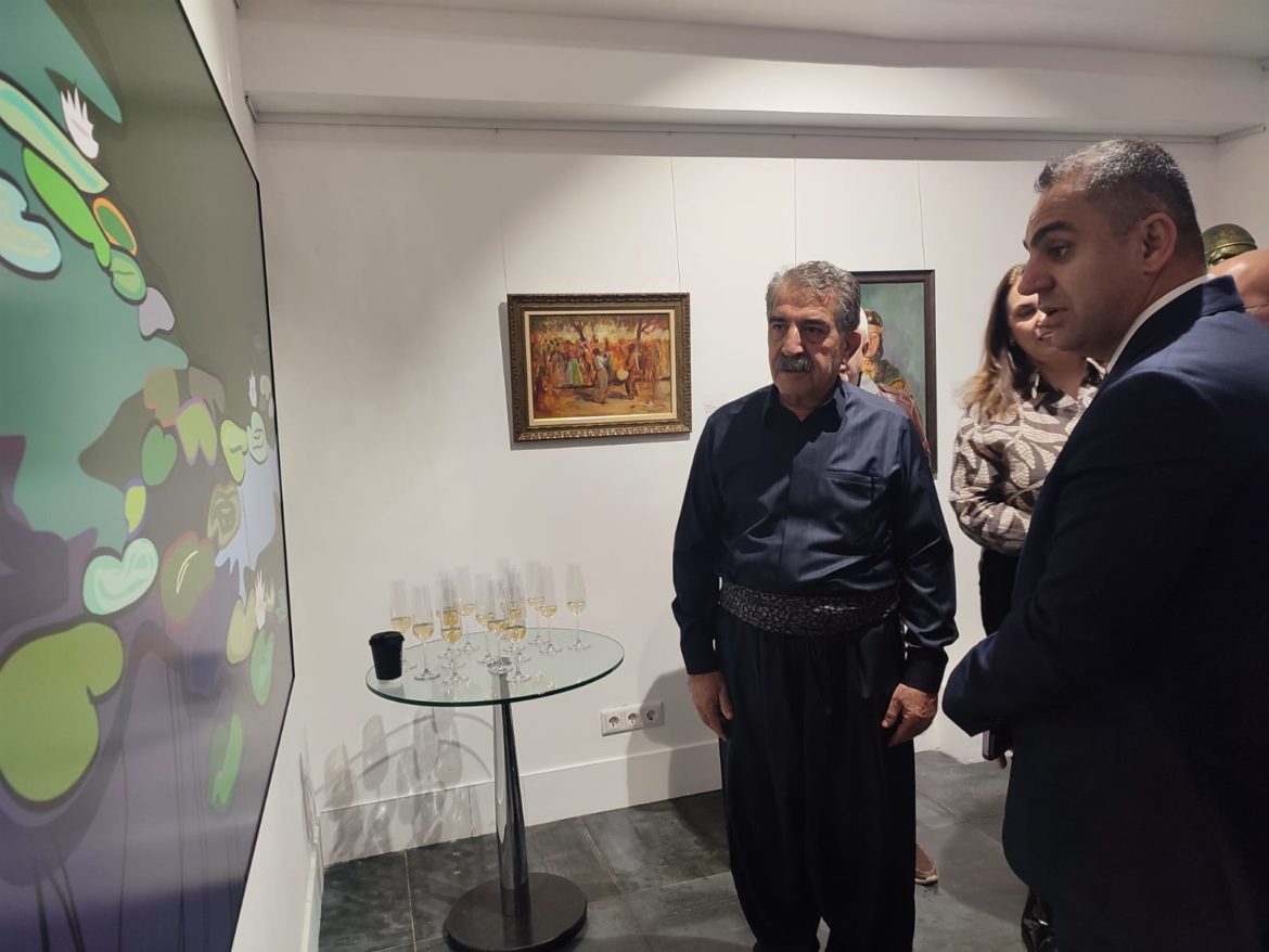 В галерее «Триптих» состоялось открытие выставки курдского искусства